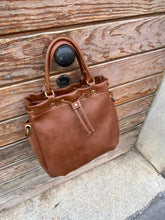 Load image into Gallery viewer, FRIA