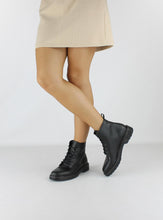 Load image into Gallery viewer, FAR