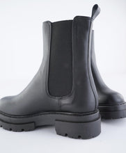 Load image into Gallery viewer, TOKYO