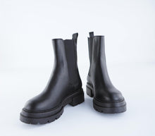 Load image into Gallery viewer, TOKYO