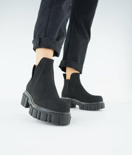 Load image into Gallery viewer, BYRON