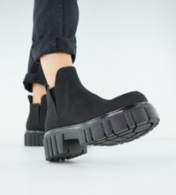 Load image into Gallery viewer, BYRON