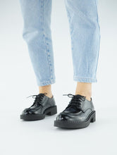 Load image into Gallery viewer, CLOE