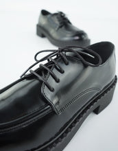 Load image into Gallery viewer, CLOE