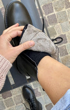 Load image into Gallery viewer, MIKA