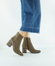 Load image into Gallery viewer, NAILA