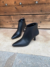 Load image into Gallery viewer, ANDI