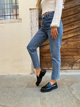 Load image into Gallery viewer, BERLIN