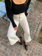 Load image into Gallery viewer, BREDA