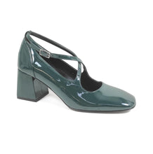 Load image into Gallery viewer, MEGGY