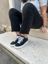 Load image into Gallery viewer, VERA
