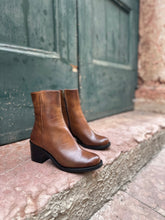 Load image into Gallery viewer, ALIA
