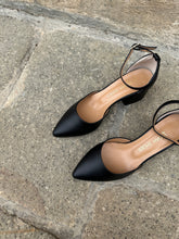 Load image into Gallery viewer, APRIL
