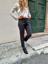 Load image into Gallery viewer, CLASSY
