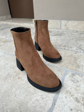 Load image into Gallery viewer, LANNA
