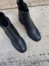 Load image into Gallery viewer, LANNA
