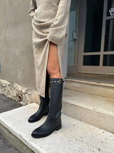 Load image into Gallery viewer, CORINNE
