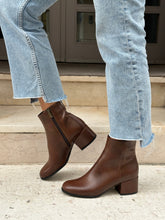 Load image into Gallery viewer, DENA
