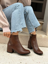 Load image into Gallery viewer, DENA
