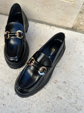 Load image into Gallery viewer, DRESDA
