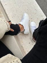 Load image into Gallery viewer, GINNI
