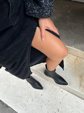 Load image into Gallery viewer, SIERRA
