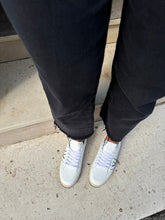 Load image into Gallery viewer, VERTIGO
