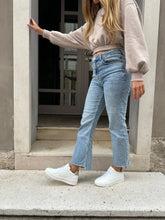 Load image into Gallery viewer, VIGO
