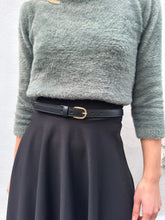 Load image into Gallery viewer, VSI ISILI Cintura vegan nera mela fibbia oro artigianale Made in Italy
