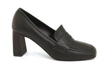 Load image into Gallery viewer, MARGOT
