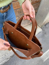 Load image into Gallery viewer, AMBRA
