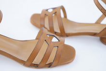 Load image into Gallery viewer, SARI
