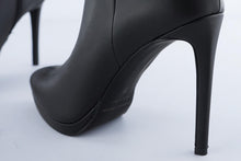 Load image into Gallery viewer, NILA
