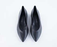 Load image into Gallery viewer, VAILA
