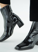 Load image into Gallery viewer, MARILYN
