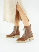 Load image into Gallery viewer, SOFI
