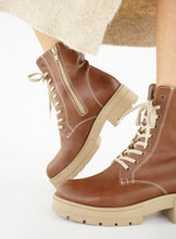 Load image into Gallery viewer, SOFI
