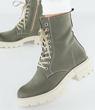 Load image into Gallery viewer, SOFI
