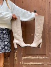 Load image into Gallery viewer, ARY
