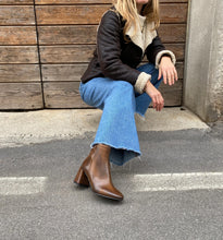 Load image into Gallery viewer, KESSY
